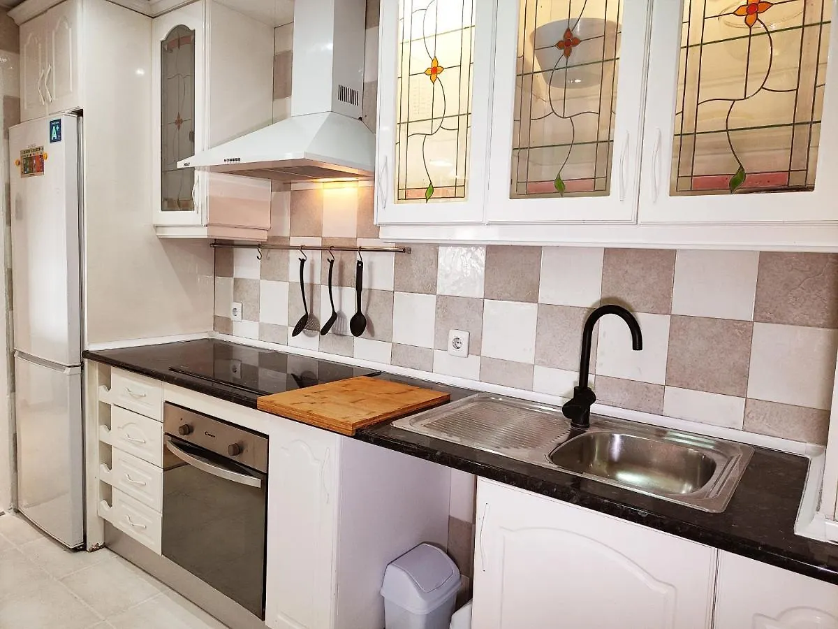 2Bdr Sunny Apartment With Pool And Private Parking In Benalmadena Spain