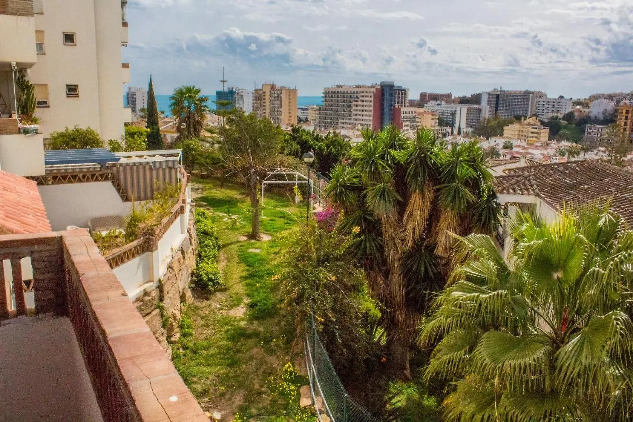 2Bdr Sunny Apartment With Pool And Private Parking In Benalmadena Spain