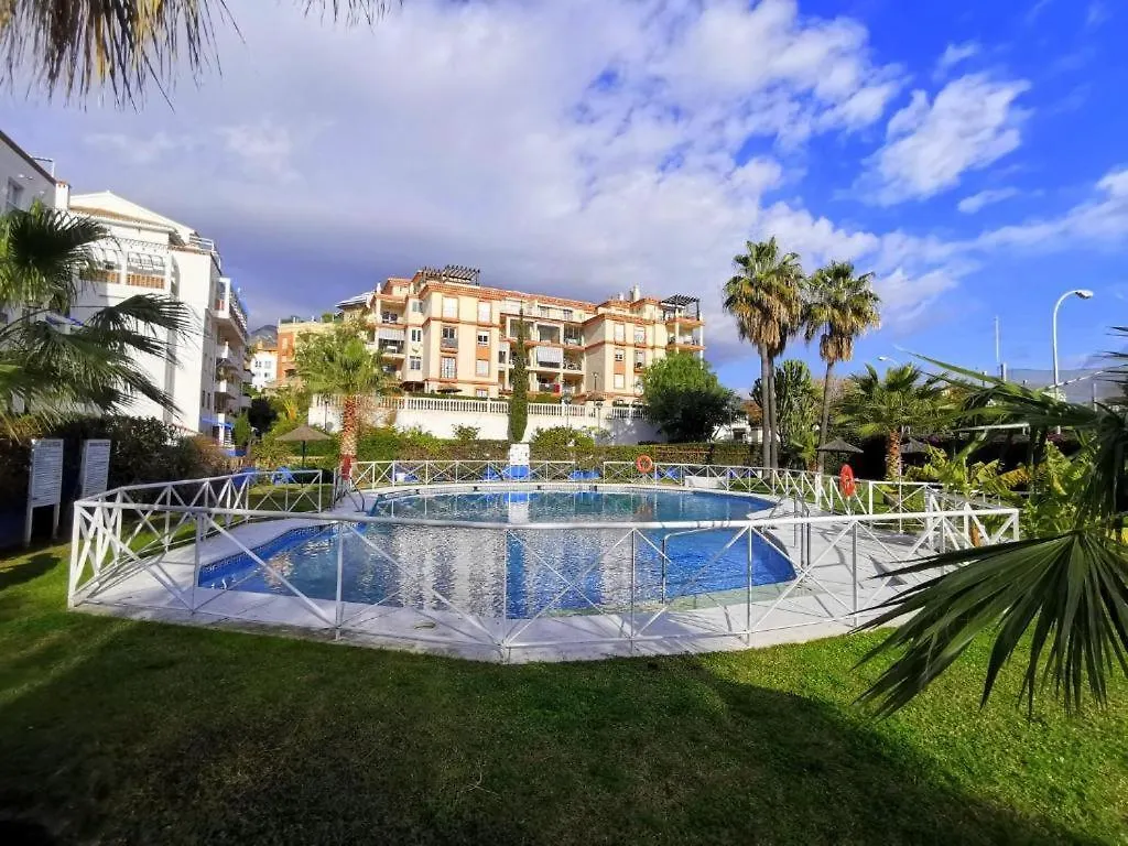 2Bdr Sunny Apartment With Pool And Private Parking In Benalmadena 0*,