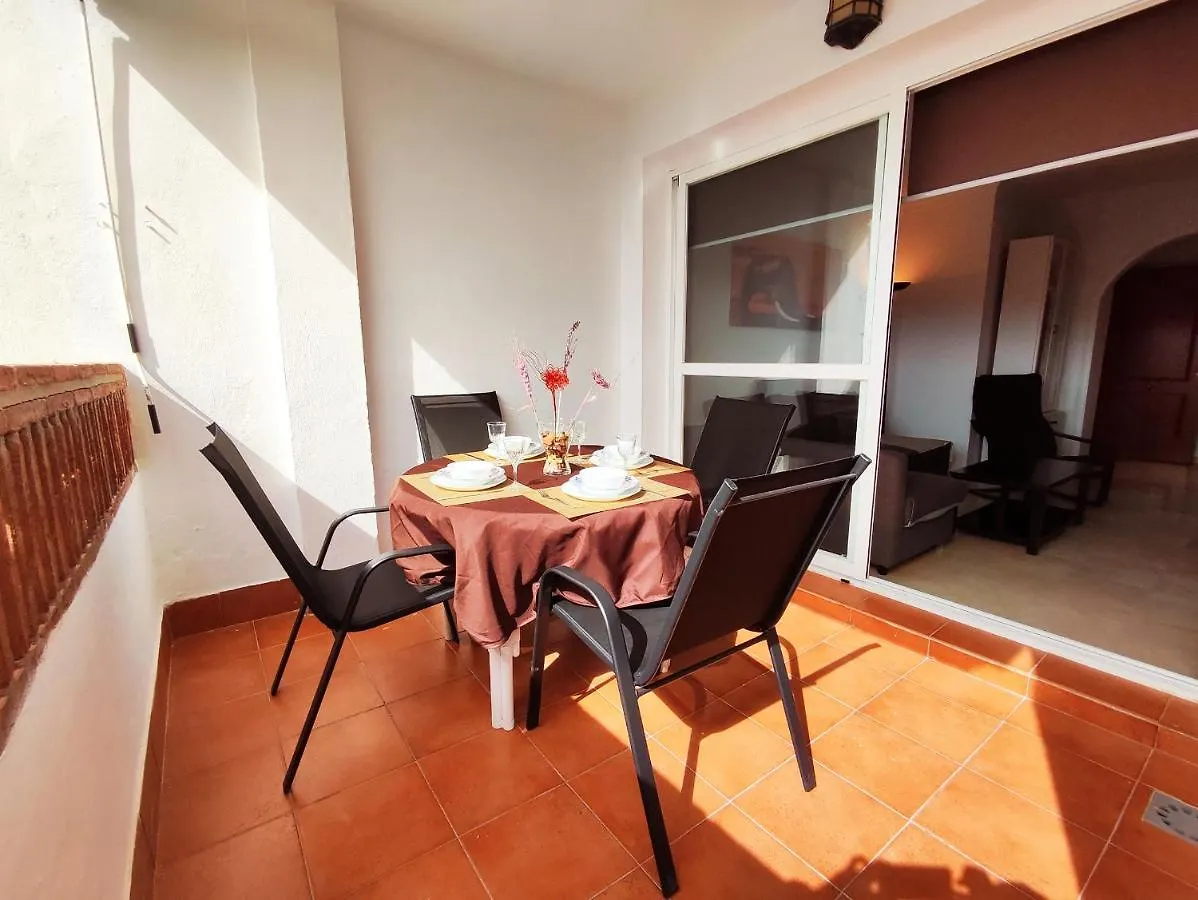 2Bdr Sunny Apartment With Pool And Private Parking In Benalmadena